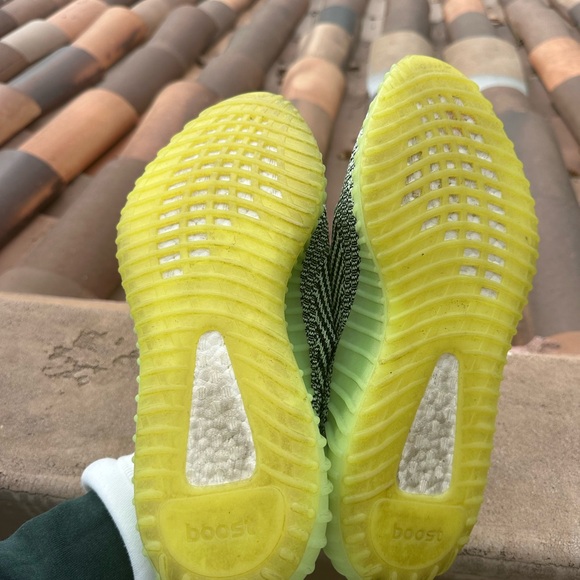 Adidas Yeezy boost 350’s - Picture 5 of 6